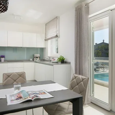 L - With 2 Separate Units