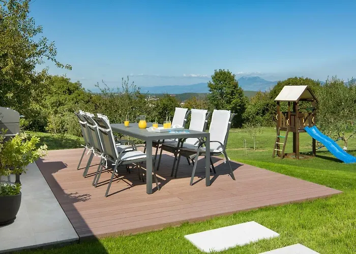 L - With 2 Separate Units *