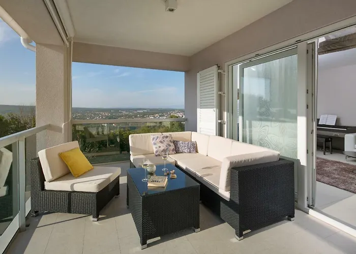 L - With 2 Separate Units