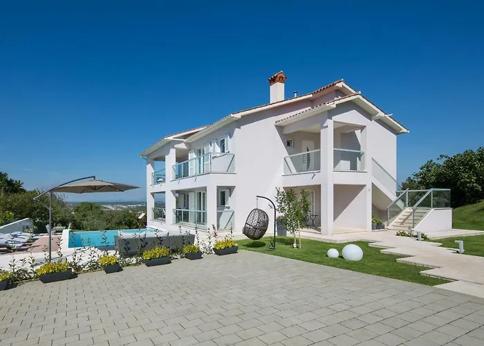 Semesterbostad L - With 2 Separate Units