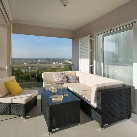 L - With 2 Separate Units